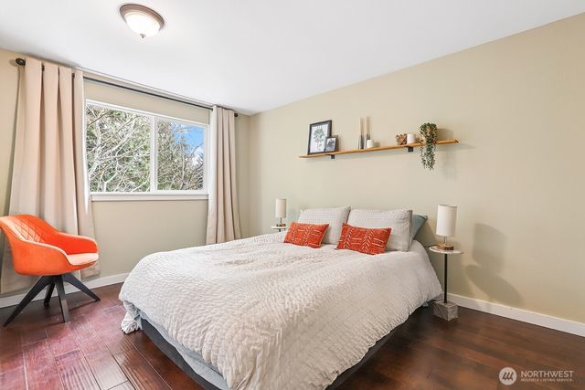 15220 48th Avenue W, Edmonds, WA 98026