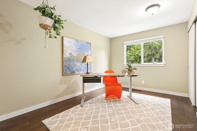 15220 48th Avenue W, Edmonds, WA 98026