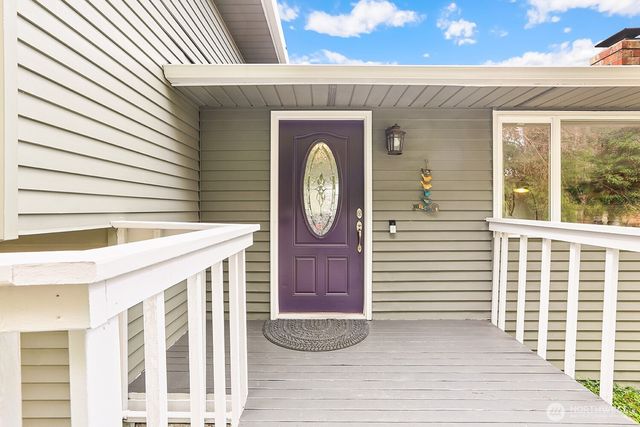 15220 48th Avenue W, Edmonds, WA 98026