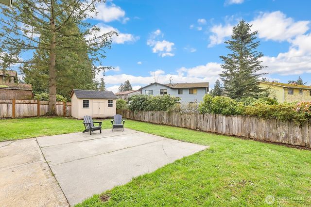 15220 48th Avenue W, Edmonds, WA 98026