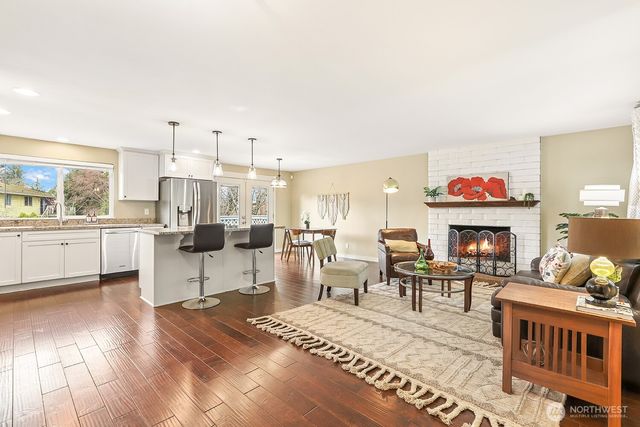 15220 48th Avenue W, Edmonds, WA 98026