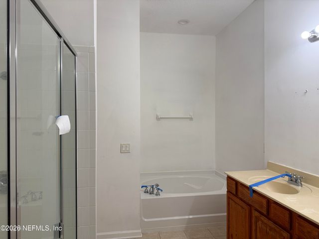 2333 CANEY OAKS Drive, Jacksonville, FL 32218