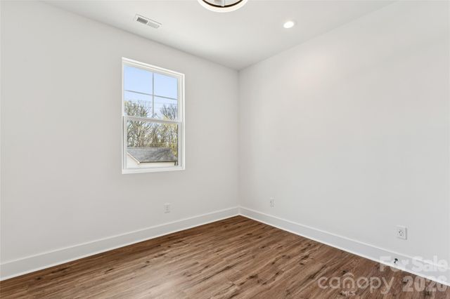 1515 N Caldwell Street, Charlotte, NC 28206