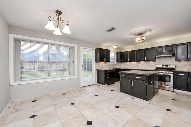 11526 Meadowchase Drive, Houston, TX 77065