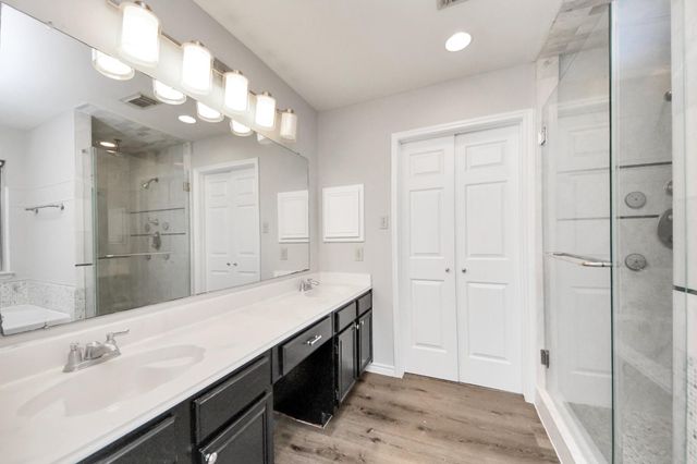 11526 Meadowchase Drive, Houston, TX 77065