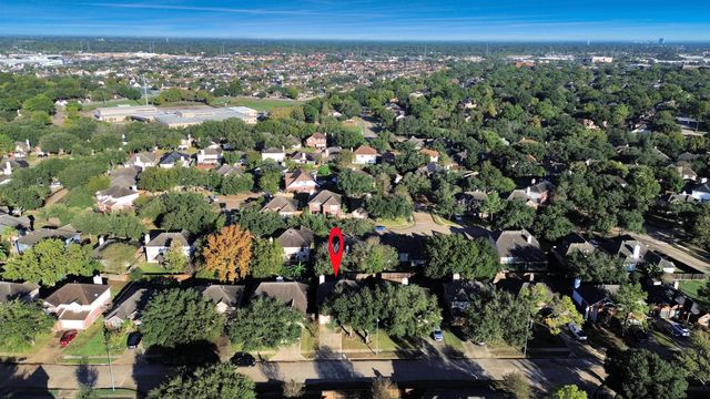 11526 Meadowchase Drive, Houston, TX 77065