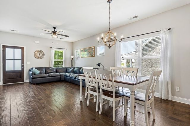 306 Telavera Dr, White House, TN 37188