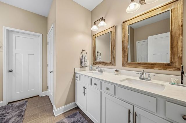306 Telavera Dr, White House, TN 37188