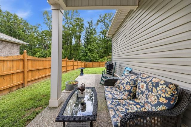 306 Telavera Dr, White House, TN 37188