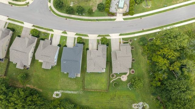 306 Telavera Dr, White House, TN 37188