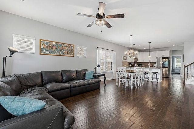 306 Telavera Dr, White House, TN 37188
