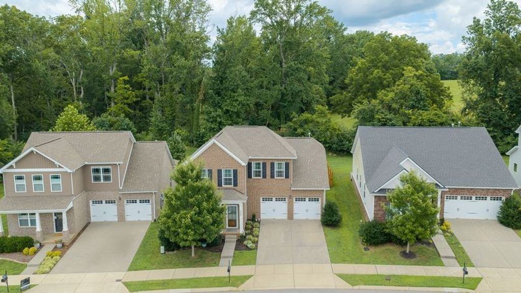 306 Telavera Dr, White House, TN 37188