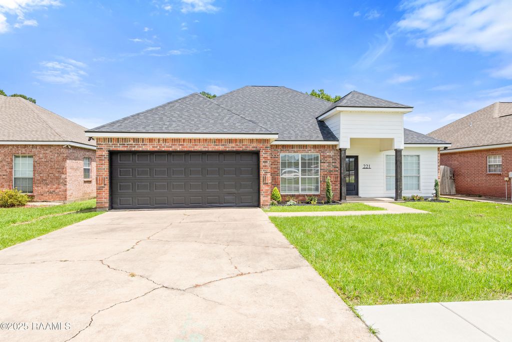221 Buick Street, Lafayette, LA 70501