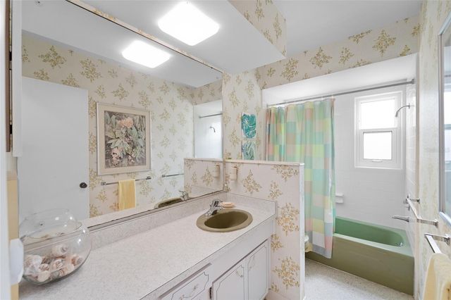 7612 18TH AVENUE NW, Bradenton, FL 34209