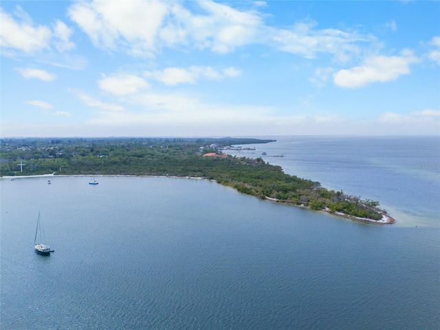 7612 18TH AVENUE NW, Bradenton, FL 34209