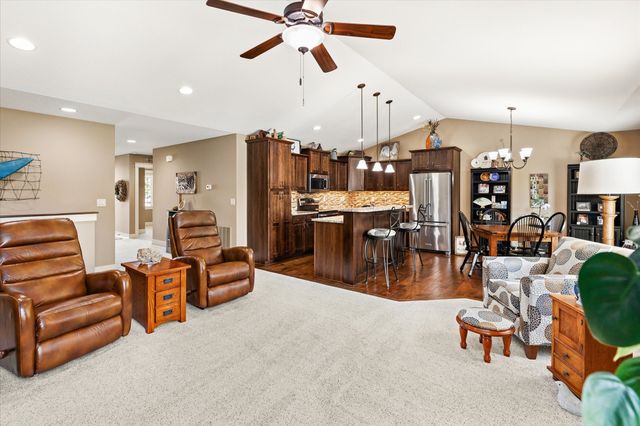 2505 NE Ewing Court, Grimes, IA 50111