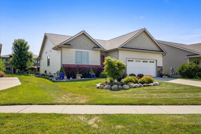 2505 NE Ewing Court, Grimes, IA 50111