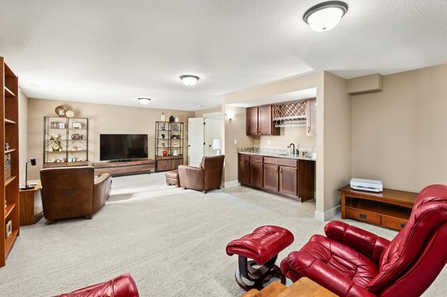 2505 NE Ewing Court, Grimes, IA 50111