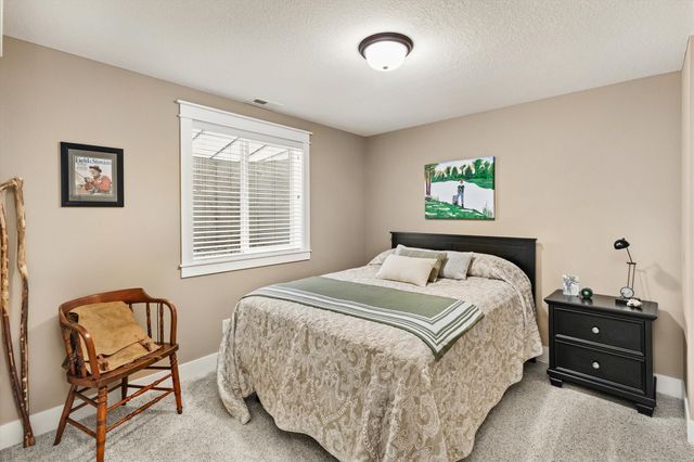 2505 NE Ewing Court, Grimes, IA 50111