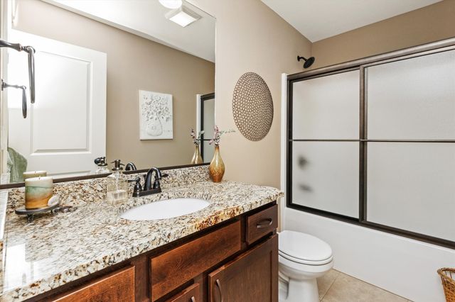 2505 NE Ewing Court, Grimes, IA 50111
