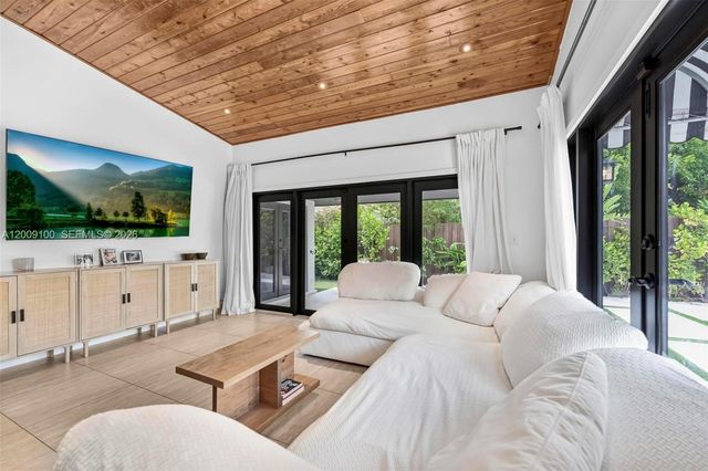 14531 SW 111th Ter, Miami, FL 33186