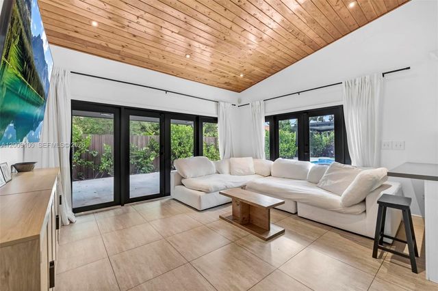 14531 SW 111th Ter, Miami, FL 33186