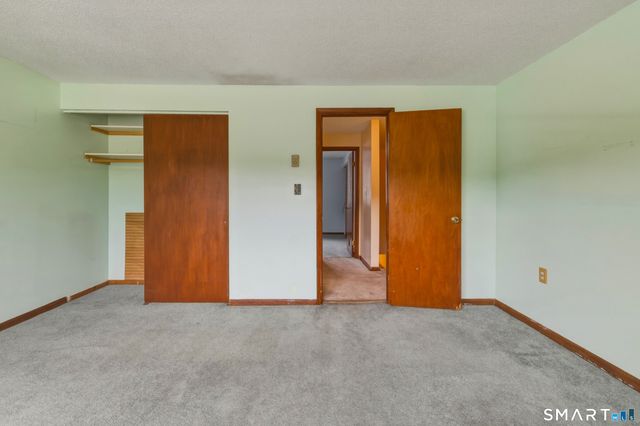 1081 New Haven Road 12D, Naugatuck, CT 06770
