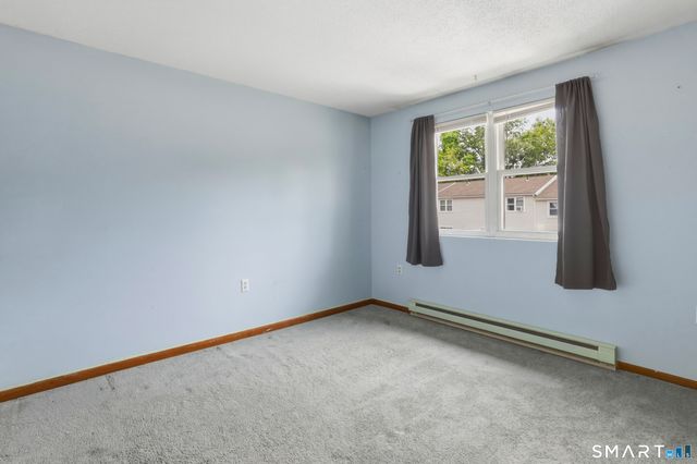 1081 New Haven Road 12D, Naugatuck, CT 06770