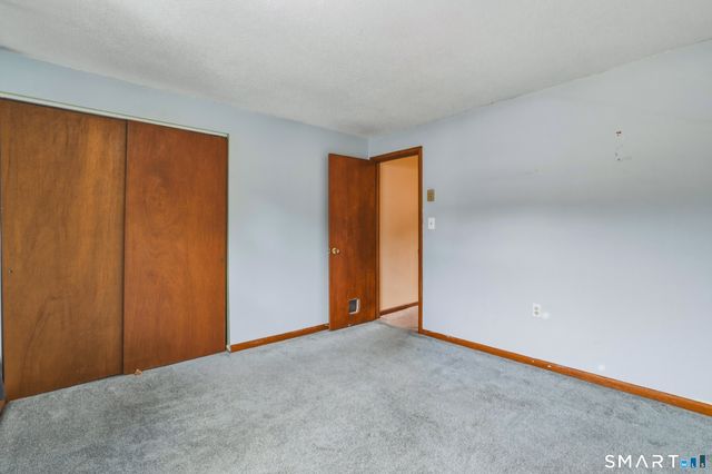1081 New Haven Road 12D, Naugatuck, CT 06770