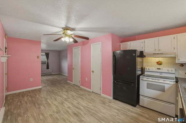 1081 New Haven Road 12D, Naugatuck, CT 06770