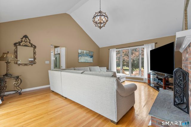 32 Justine Drive, North Haven, CT 06473