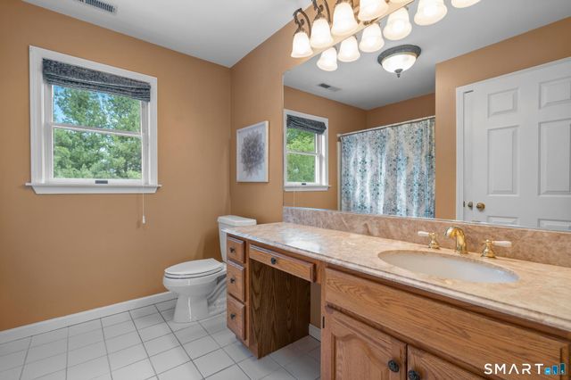 32 Justine Drive, North Haven, CT 06473