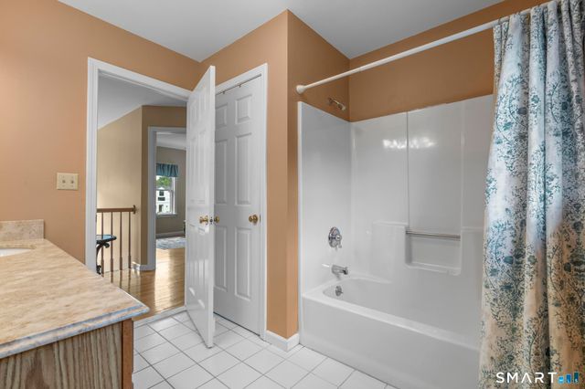 32 Justine Drive, North Haven, CT 06473