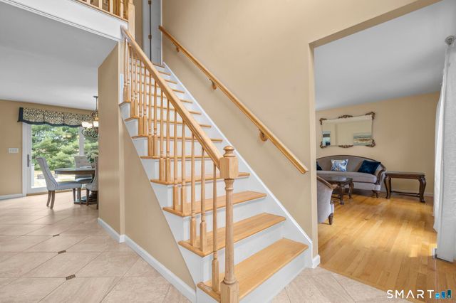 32 Justine Drive, North Haven, CT 06473