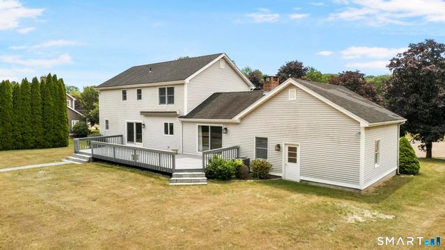 32 Justine Drive, North Haven, CT 06473
