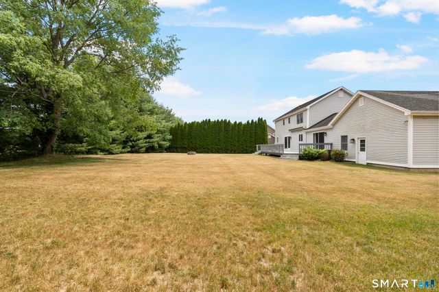 32 Justine Drive, North Haven, CT 06473