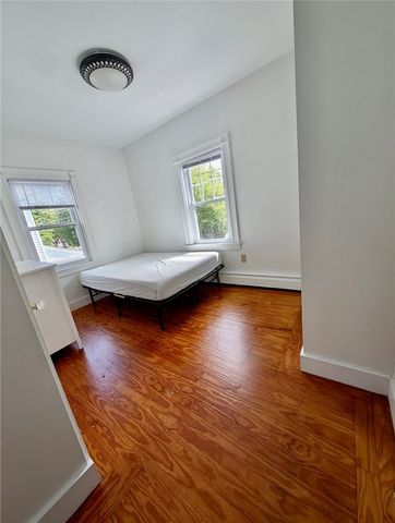 18 Bedlow Avenue, Newport, RI 02840