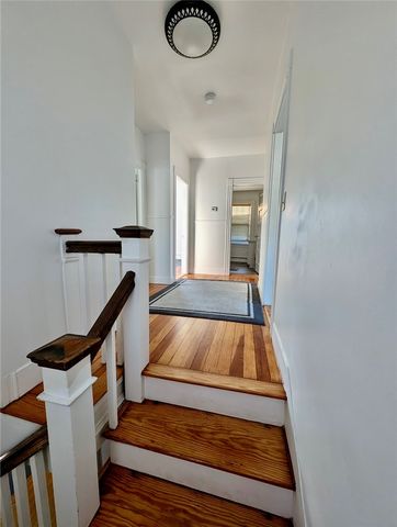 18 Bedlow Avenue, Newport, RI 02840