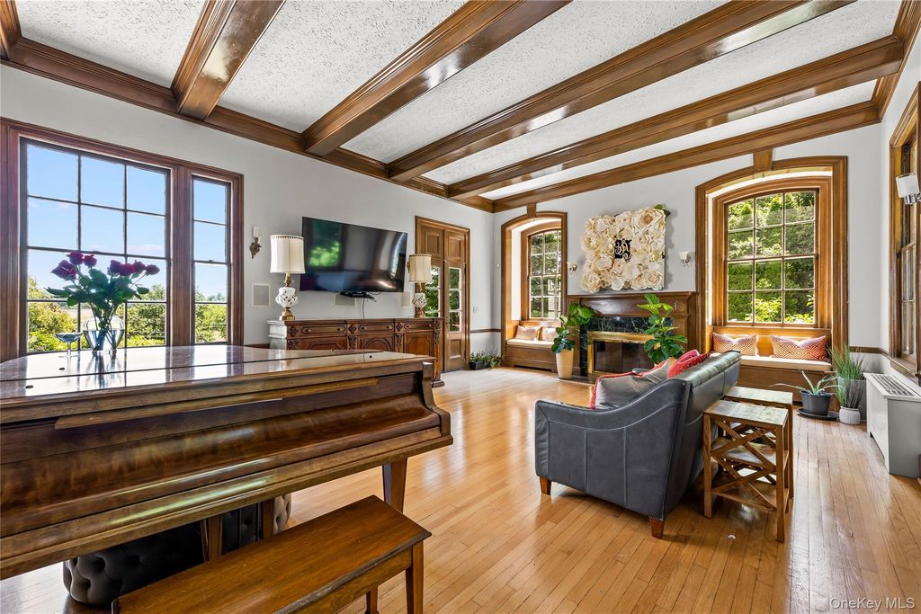 14 Crescent Drive, Elmsford, NY 10523 — photo 3