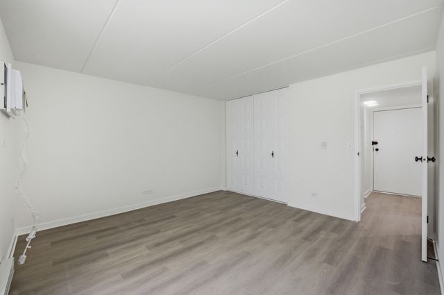 255 S West Avenue 310, Elmhurst, IL 60126