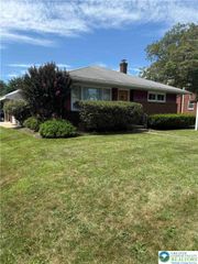 3127 West Emaus, Salisbury Twp, PA 18103
