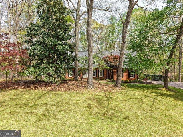 502 Riverview Court, Woodstock, GA 30188