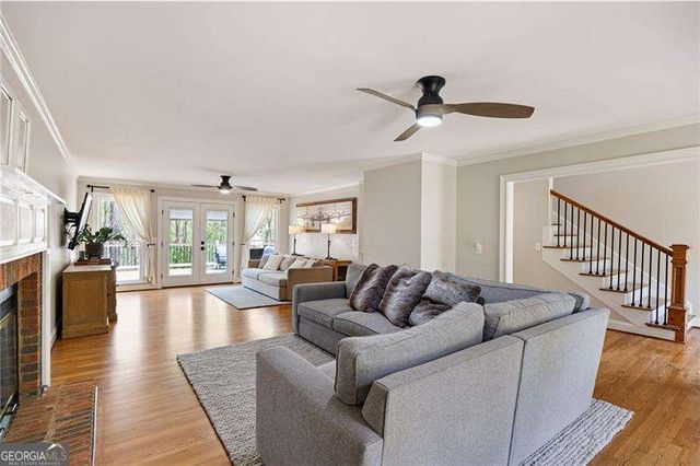 502 Riverview Court, Woodstock, GA 30188