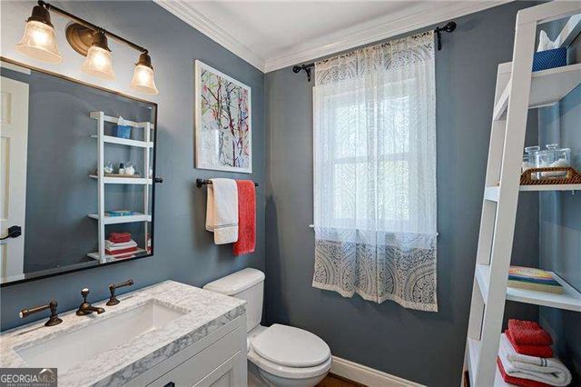 502 Riverview Court, Woodstock, GA 30188