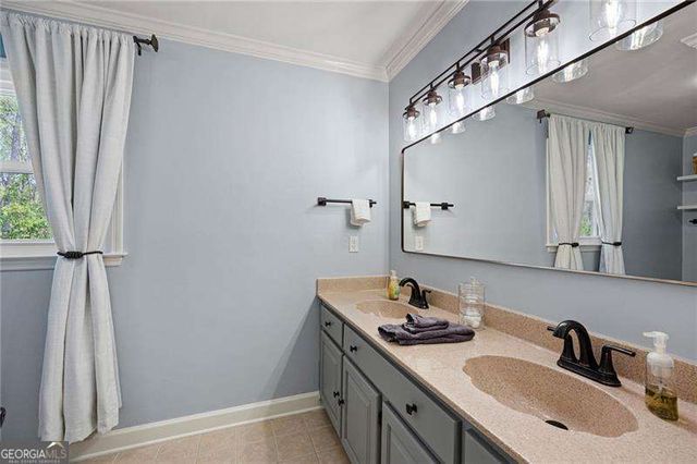 502 Riverview Court, Woodstock, GA 30188