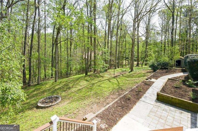 502 Riverview Court, Woodstock, GA 30188