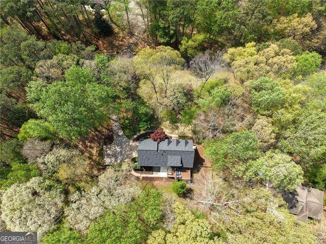 502 Riverview Court, Woodstock, GA 30188