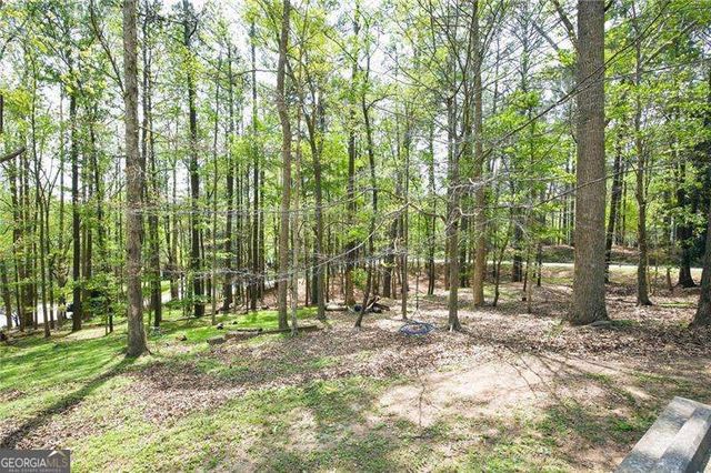 502 Riverview Court, Woodstock, GA 30188