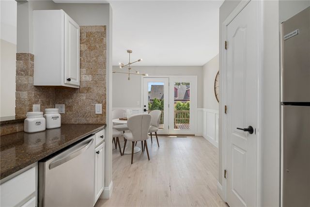 47 King Street 3, East Greenwich, RI 02818