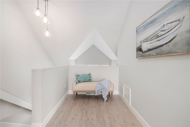 47 King Street 3, East Greenwich, RI 02818